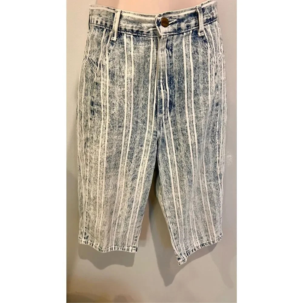 Vintage Chic 80s High Waist Acid Wash Mom Jean Shorts Size 9 Made In USA Striped